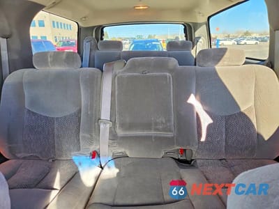 Zdjęcie 10 z 13 samochodu: 2003 CHEVROLET SUBURBAN K1500 VIN:3GNFK16Z23G174420 - miniatura