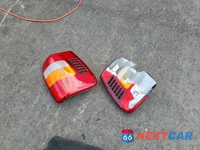 Zdjęcie 13 z 13 samochodu: 2004 JEEP GRAND CHEROKEE LAREDO VIN:1J4GW48S14C243812 - miniatura