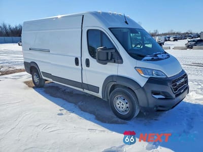 Czwarte zdjęcie samochodu z boku: 2023 RAM PROMASTER 2500 DELIVERY VAN VIN:3C6LRVDG6PE598501 - miniatura