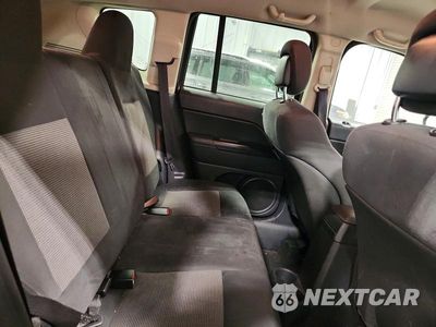 Zdjęcie 11 z 12 samochodu: 2011 JEEP COMPASS VIN:1J4NF4FB3BD249497 - miniatura