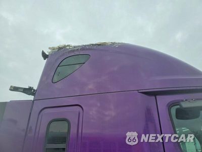 Zdjęcie 9 z 10 samochodu: 2019 FREIGHTLINER CASCADIA 126