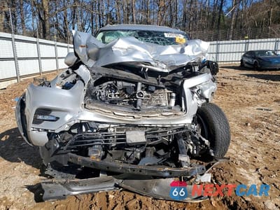 Piąte zdjęcie samochodu w środku: 2019 INFINITI QX80 LUXE VIN:JN8AZ2NF6K9686647 - miniatura