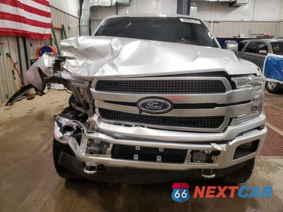 Piąte zdjęcie samochodu w środku: 2018 FORD F150 SUPERCREW VIN:1FTEW1EG7JFB58768 - miniatura