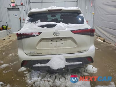 Zdjęcie 6 z 13 samochodu: 2021 TOYOTA HIGHLANDER XLE VIN:5TDGZRBH5MS553290 - miniatura