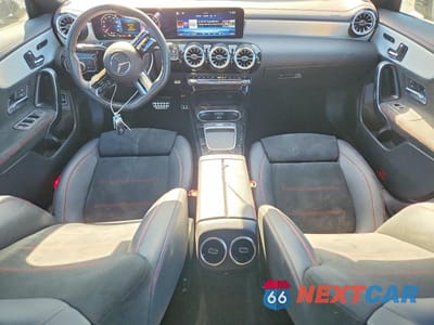 Zdjęcie 8 z 12 samochodu: 2024 MERCEDES-BENZ CLA 250 VIN:W1K5J4GB0RN452506 - miniatura