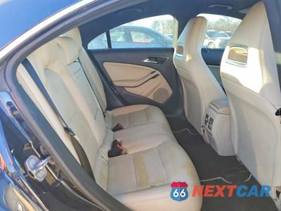 Zdjęcie 10 z 11 samochodu: 2018 MERCEDES-BENZ CLA 250 4MATIC VIN:WDDSJ4GB4JN657480 - miniatura