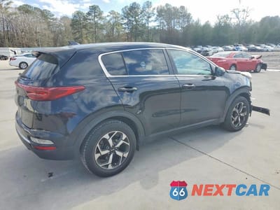 Trzecie zdjęcie samochodu z tyłu: 2021 KIA SPORTAGE LX VIN:KNDPM3AC2M7863876 - miniatura