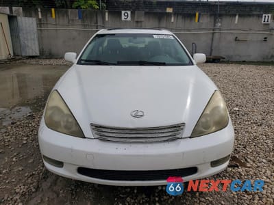 Piąte zdjęcie samochodu w środku: 2002 LEXUS ES 300 VIN:JTHBF30G520044468 - miniatura