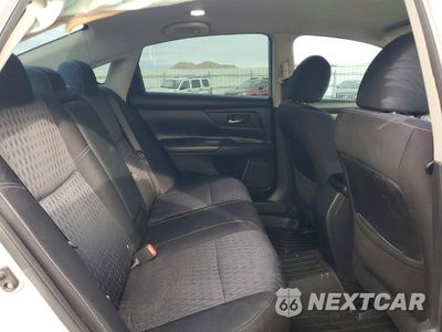 Zdjęcie 10 z 12 samochodu: 2016 NISSAN ALTIMA 2.5 VIN:1N4AL3AP1GN313330 - miniatura