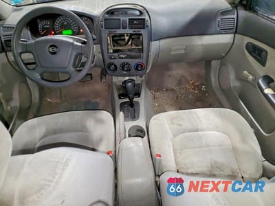 Zdjęcie 8 z 11 samochodu: 2004 KIA SPECTRA LX VIN:KNAFE121145046501 - miniatura
