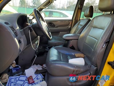 Zdjęcie 7 z 11 samochodu: 2002 FORD ESCAPE XLT VIN:1FMCU041X2KD85090 - miniatura