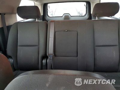 Zdjęcie 10 z 14 samochodu: 2010 CHEVROLET SUBURBAN K2500 LS VIN:1GNZKLEG2AR280002 - miniatura