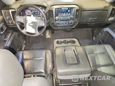 Zdjęcie 8 z 13 samochodu: 2018 CHEVROLET SILVERADO K1500 LT VIN:3GCUKRECXJG490236 - miniatura