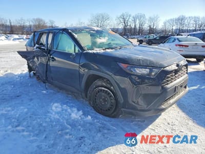 Czwarte zdjęcie samochodu z boku: 2022 TOYOTA RAV4 LE VIN:2T3F1RFV7NW276371 - miniatura