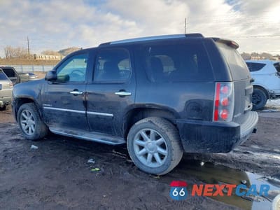 Drugie zdjęcie samochodu z przodu: 2013 GMC YUKON DENALI VIN:1GKS2EEF3DR246852 - miniatura