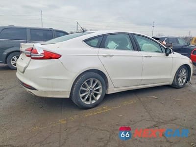 Trzecie zdjęcie samochodu z tyłu: 2017 FORD FUSION VIN:3FA6P0H7XHR222201 - miniatura