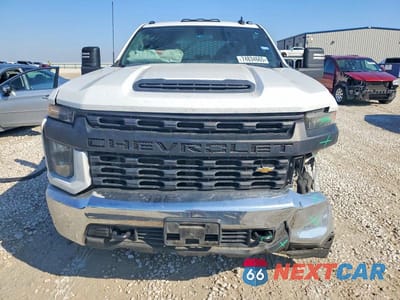 Piąte zdjęcie samochodu w środku: 2022 CHEVROLET SILVERADO HD FLATBED TRUCK VIN:1GB4YSEY8NF298620 - miniatura