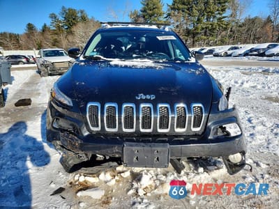 Piąte zdjęcie samochodu w środku: 2014 JEEP CHEROKEE LATITUDE VIN:1C4PJMCS3EW183950 - miniatura