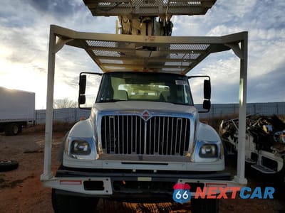Zdjęcie 9 z 10 samochodu: 2004 INTERNATIONAL 7600 BUCKET TRUCK VIN:1HTWYAHT54J021579 - miniatura