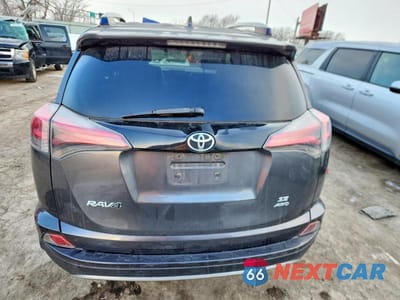 Zdjęcie 6 z 12 samochodu: 2017 TOYOTA RAV4 SE VIN:JTMJFREV0HJ704460 - miniatura