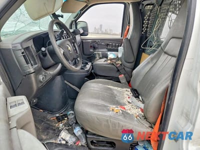 Zdjęcie 7 z 13 samochodu: 2014 CHEVROLET EXPRESS G2500 UTILITY / SERVICE VAN VIN:1GCWGFCA8E1914088 - miniatura
