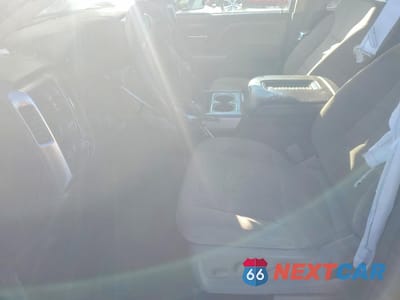 Zdjęcie 7 z 13 samochodu: 2018 CHEVROLET SILVERADO K1500 LT VIN:1GCVKREC4JZ170947 - miniatura