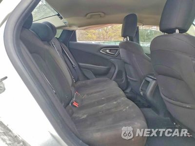 Zdjęcie 10 z 12 samochodu: 2015 CHRYSLER 200 LIMITED VIN:1C3CCCAB8FN691445 - miniatura