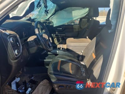 Zdjęcie 7 z 11 samochodu: 2023 GMC SIERRA K2500 AT4 VIN:1GT49PEY8PF245702 - miniatura