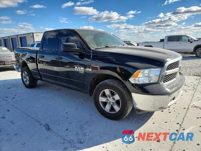 Czwarte zdjęcie samochodu z boku: 2019 RAM 1500 CLASSIC TRADESMAN VIN:1C6RR6FT4KS723947 - miniatura