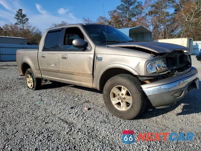 Czwarte zdjęcie samochodu z boku: 2002 FORD F150 SUPERCREW VIN:1FTRW08L72KA98164 - miniatura