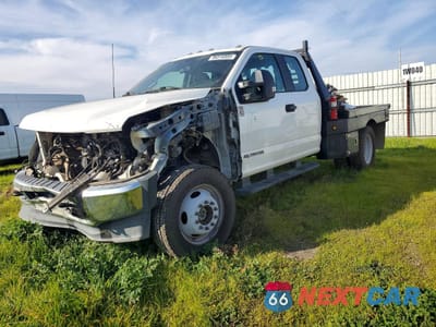 2022 FORD F550 SUPER DUTY 1FD0X5HT3NEC65914 - główne zdjęcie licytacji z USA - miniatura
