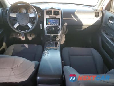 Zdjęcie 8 z 11 samochodu: 2010 DODGE CHARGER VIN:2B3CA3CV2AH242743 - miniatura