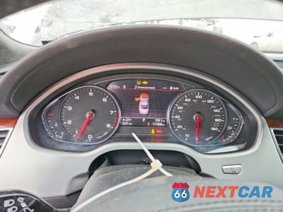 Zdjęcie 9 z 13 samochodu: 2011 AUDI A8 QUATTRO VIN:WAUAVAFDXBN002492 - miniatura