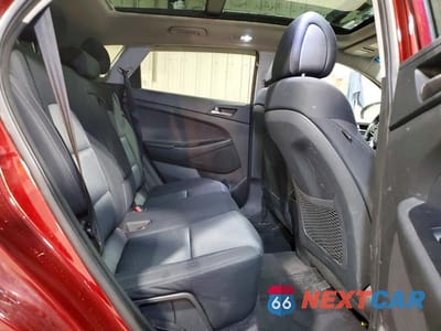 Zdjęcie 11 z 13 samochodu: 2018 HYUNDAI TUCSON VALUE VIN:KM8J3CA28JU775584 - miniatura