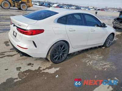 Trzecie zdjęcie samochodu z tyłu: 2021 BMW 228XI VIN:WBA73AK09M7H60949 - miniatura