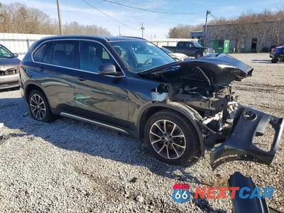 Czwarte zdjęcie samochodu z boku: 2018 BMW X5 XDRIVE35I VIN:5UXKR0C58J0Y04553 - miniatura