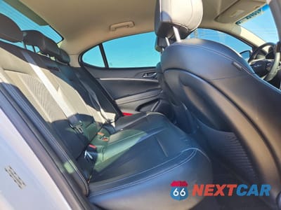 Zdjęcie 10 z 13 samochodu: 2019 GENESIS G70 ADVANCED VIN:KMTG64LA1KU026001 - miniatura