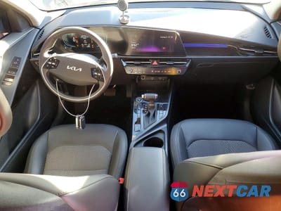 Zdjęcie 8 z 15 samochodu: 2025 KIA NIRO EX VIN:KNDCR3LE1S5241034 - miniatura