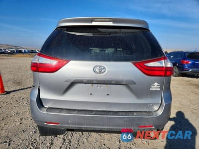 Zdjęcie 6 z 12 samochodu: 2015 TOYOTA SIENNA LE 8-PASSENGER VIN:5TDKK3DC0FS576931 - miniatura
