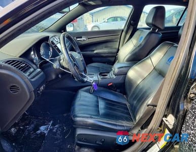 Zdjęcie 7 z 12 samochodu: 2012 CHRYSLER 300 S VIN:2C3CCADT1CH315425 - miniatura