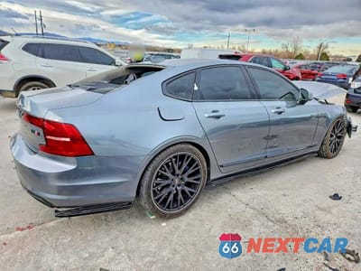 Trzecie zdjęcie samochodu z tyłu: 2017 VOLVO S90 VIN:YV1A22ML2H1001553 - miniatura