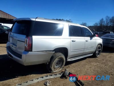 Trzecie zdjęcie samochodu z tyłu: 2017 GMC YUKON XL K1500 SLT VIN:1GKS2GKC4HR185913 - miniatura