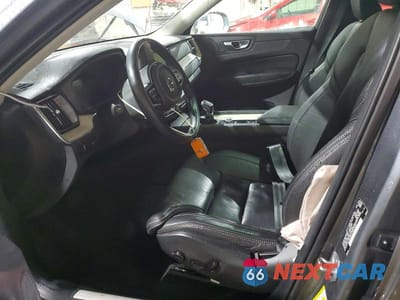 Zdjęcie 7 z 12 samochodu: 2021 VOLVO XC60 T5 INSCRIPTION VIN:YV4102RL1M1741364 - miniatura