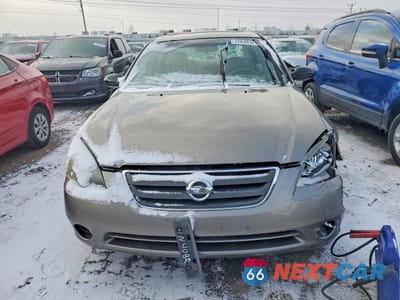 Piąte zdjęcie samochodu w środku: 2004 NISSAN ALTIMA 2.5 VIN:1N4AL11D84C114440 - miniatura