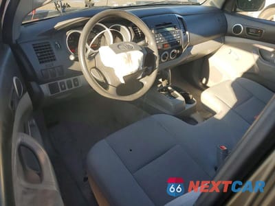 Zdjęcie 8 z 11 samochodu: 2009 TOYOTA TACOMA VIN:5TENX22N29Z645414 - miniatura