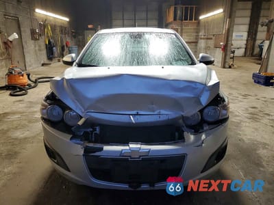 Piąte zdjęcie samochodu w środku: 2012 CHEVROLET SONIC LT VIN:1G1JC5SH9C4202739 - miniatura
