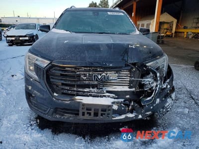 Piąte zdjęcie samochodu w środku: 2024 GMC TERRAIN SLT VIN:3GKALVEG9RL109298 - miniatura