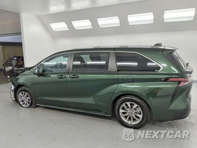 Drugie zdjęcie samochodu z przodu: 2024 TOYOTA SIENNA LE VIN:5TDKRKEC8RS208800 - miniatura
