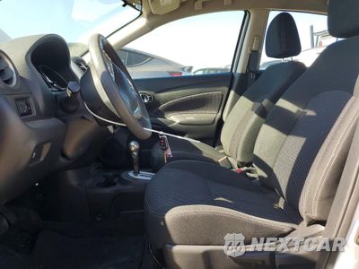Zdjęcie 7 z 12 samochodu: 2017 NISSAN VERSA S VIN:3N1CN7AP6HK460077 - miniatura