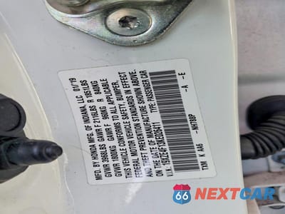 Zdjęcie 12 z 12 samochodu: 2019 HONDA INSIGHT LX VIN:19XZE4F13KE026411 - miniatura